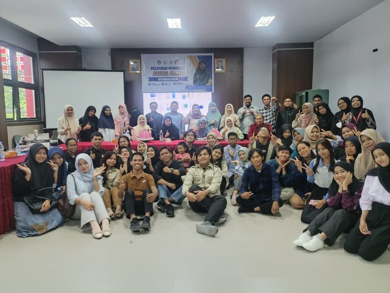 Fakultas Mipa Unsulbar Mengadakan Pelatihan Penulisan Artikel Ilmiah Internasional